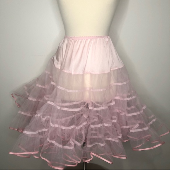 VINTAGE | MALCO MODES Pink Tiered Tulle Petticoat Skirt Size XL